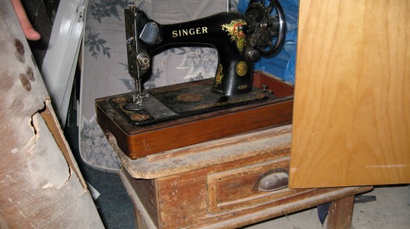IMG_0705 sewing machine revealed